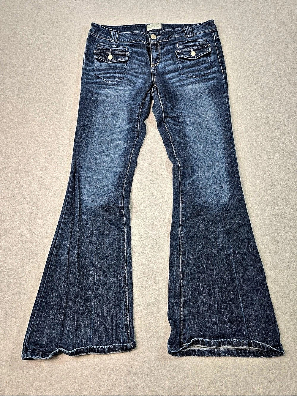 Aeropostale Blue Hailey Flare Womenโs Size 9/10 Regular Jeans